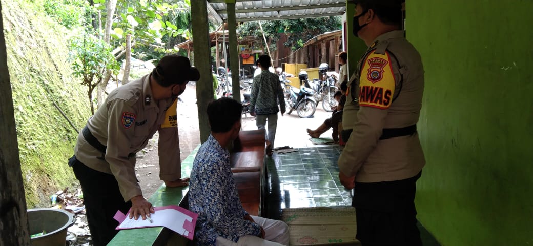 Sambang Ke Sekolah Bhabinkamtibmas Berikan Penyuluhan